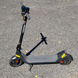 Phantom A10 Smart Electric Scooter – 28 mi Range • 400 W Motor