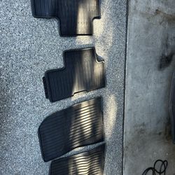 Free Tesla model 3 Floor Mats 