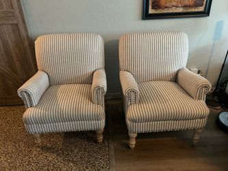 set of 2 chairs