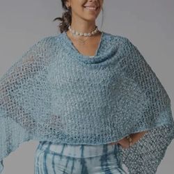 Hands To Heart♡Soul Warmer♡Crochet Poncho♡New!!
