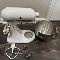 KitchenAid Classic Series 4.5 Quart Tilt-head Stand Mixer -White Model K45SSDWH