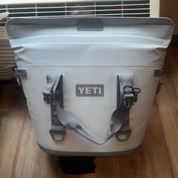 Yeti Hopper M30 Soft Cooler