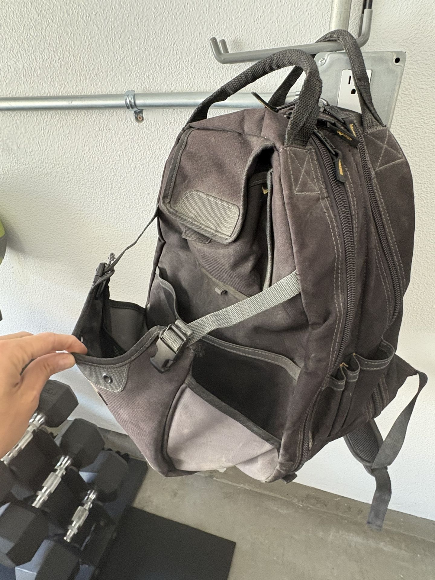 OBO!! MUST GO!! OBO! CLC 60+ Pocket Tool Backpack