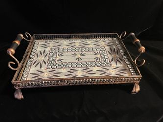 Serving tray