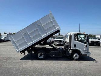 2022 Isuzu NPR HD