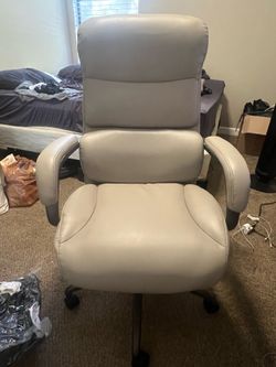 Beige La-Z-Boy Office Chair