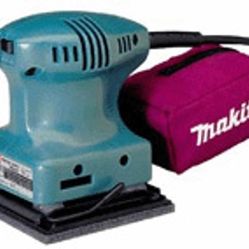 Makita Finishing Sander with Dust Bag - MAKBO4552K