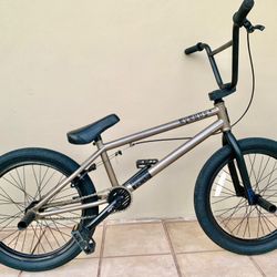 BMX Bike Like New!