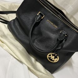 black large Michael Kors large Sutton satchel handbag 