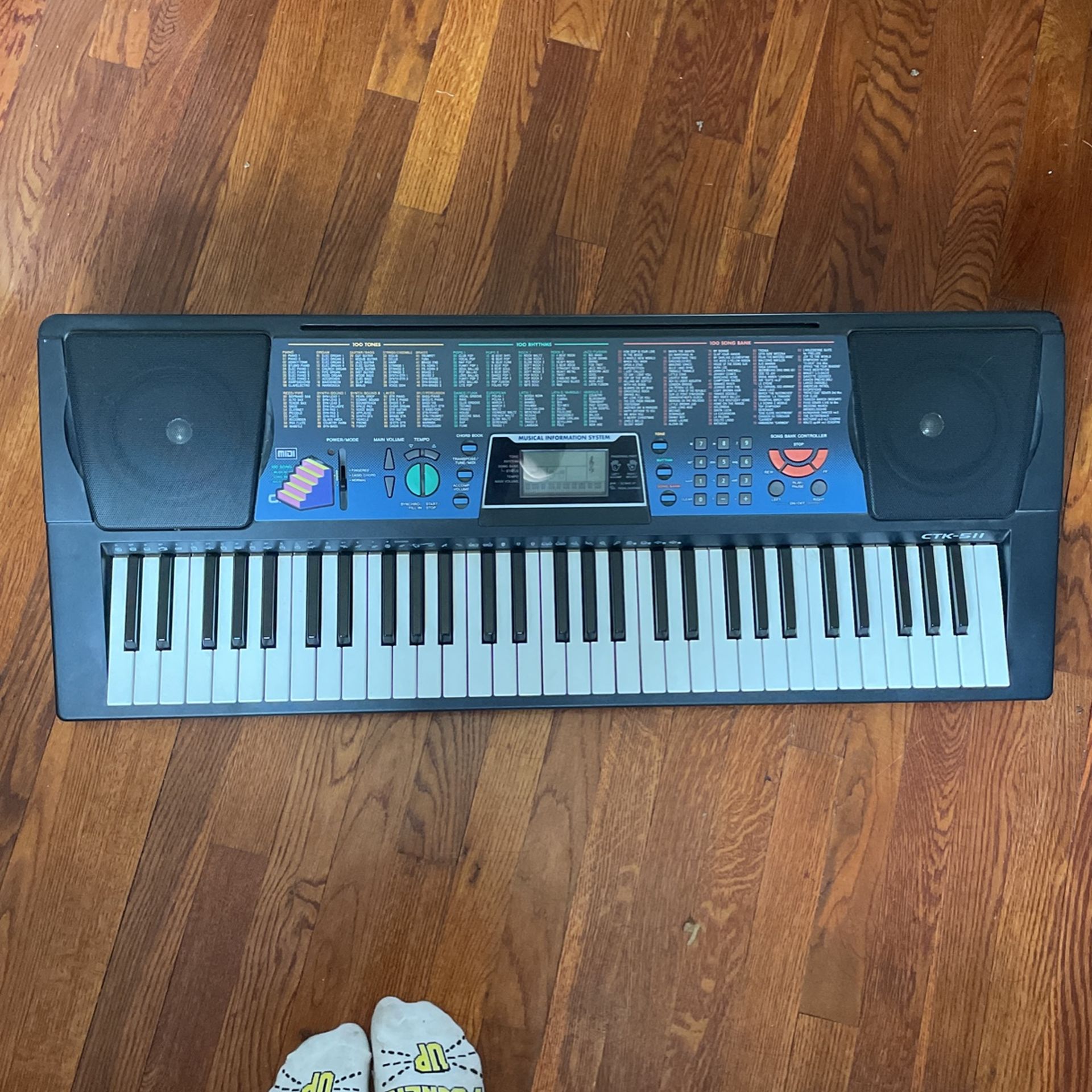 Casio Electric Keyboard