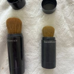 BareMinerals Refillable Powder Brush (2)