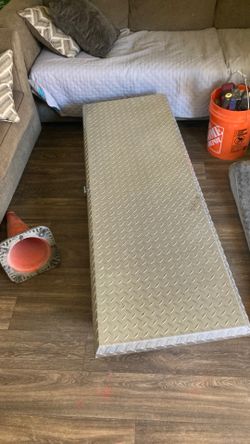 Aluminum tool box for truck