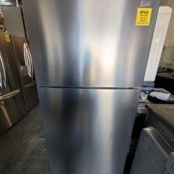 Refrigerator Avanti 