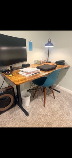 Standing / Sitting Adjustable Electric Desk