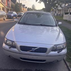 2004 Volvo S60