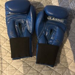 Boxing gloves