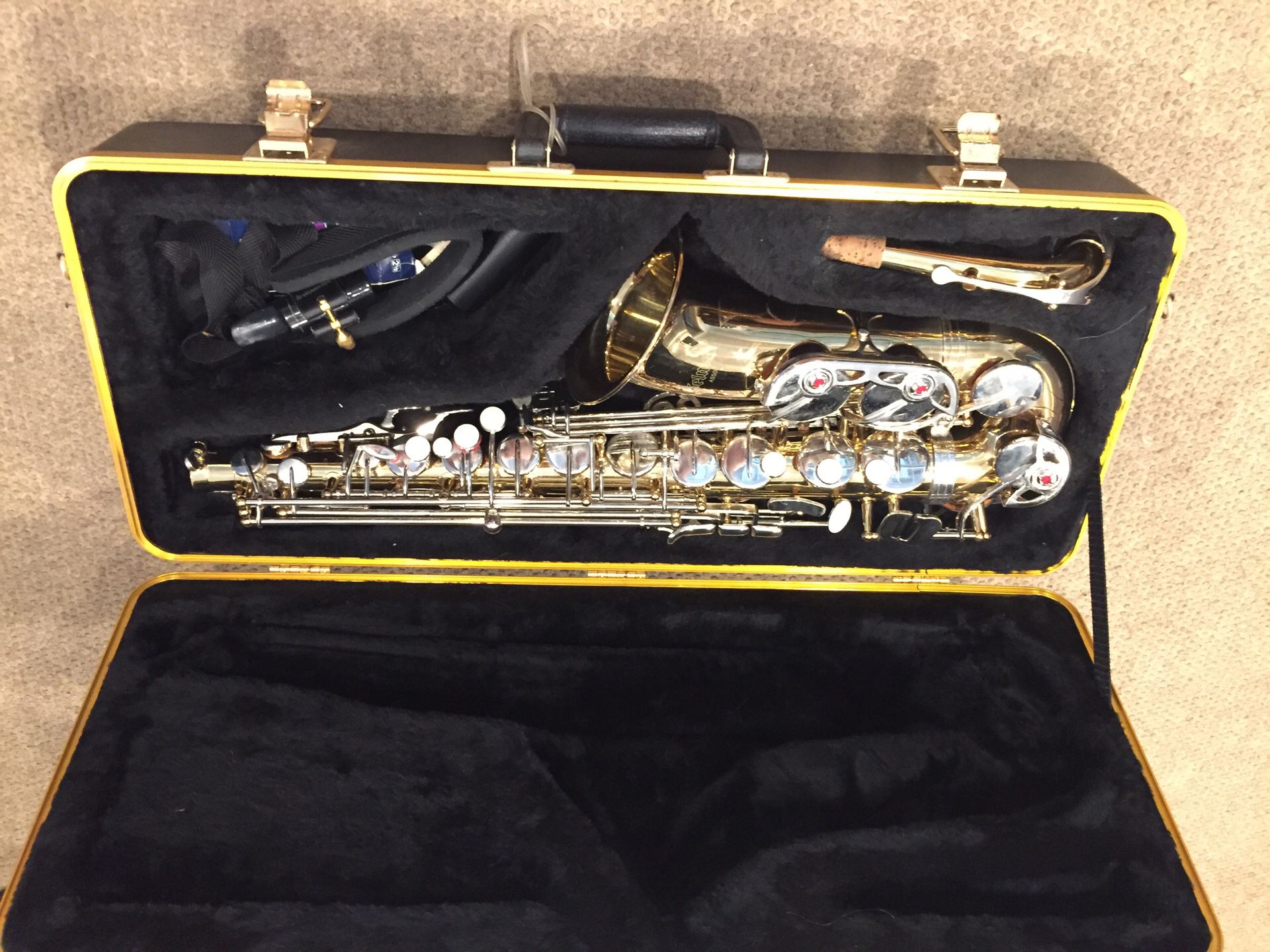 Selmer Alto Saxophone AS500 aristocrat