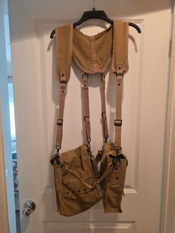 WWII US Army Combat Medic Individual Carry Equipment (Replica)
