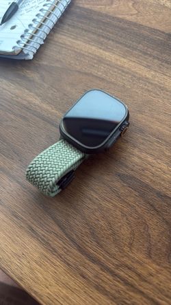 Apple Watch Ultra 2 49mm in Black Titanium Case