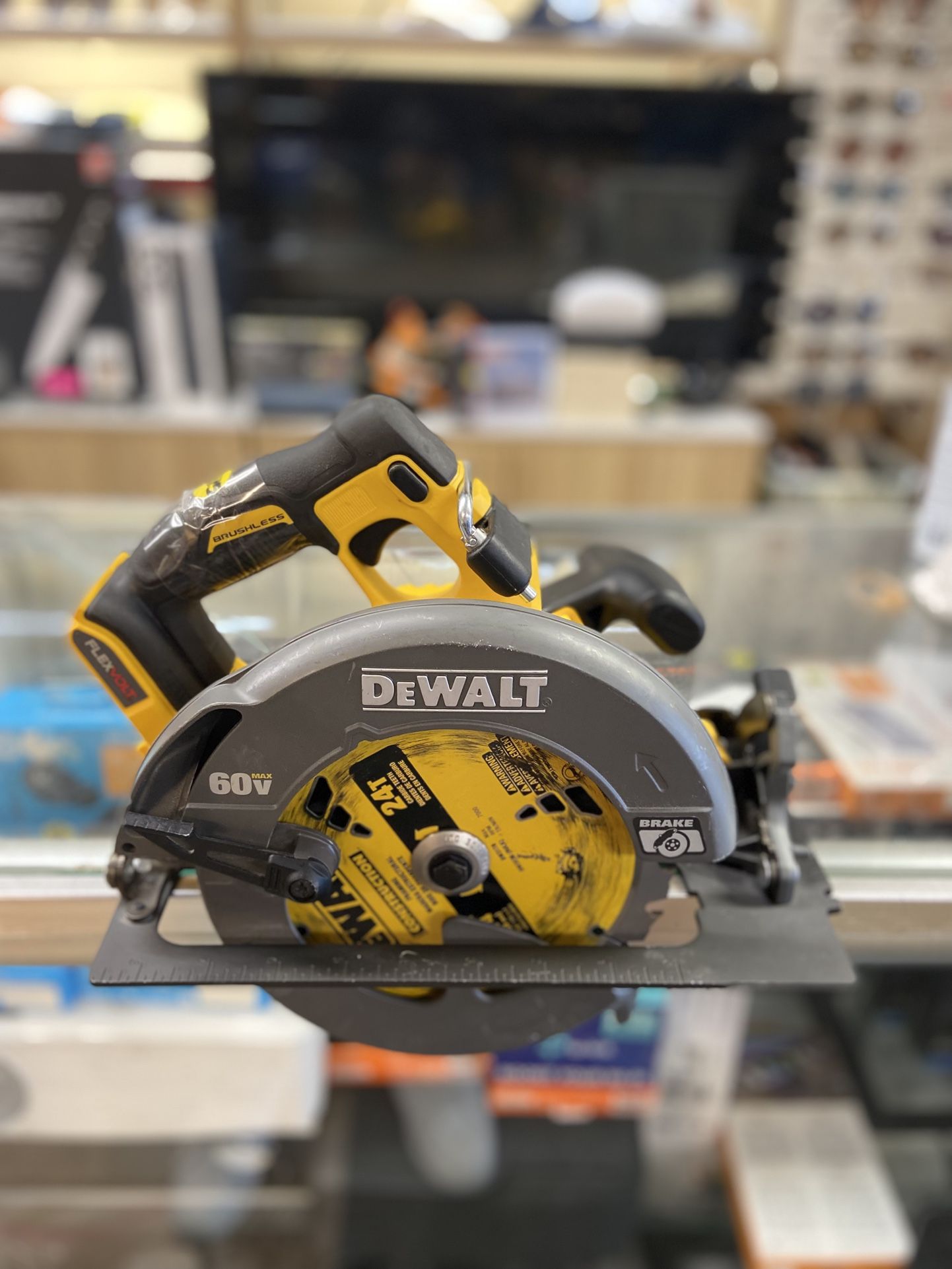 Dewalt Flex Volt Circular Saw **Tool Only**