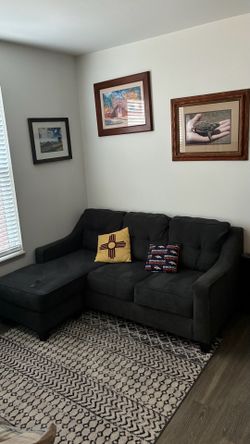 Couch with reversible chaise