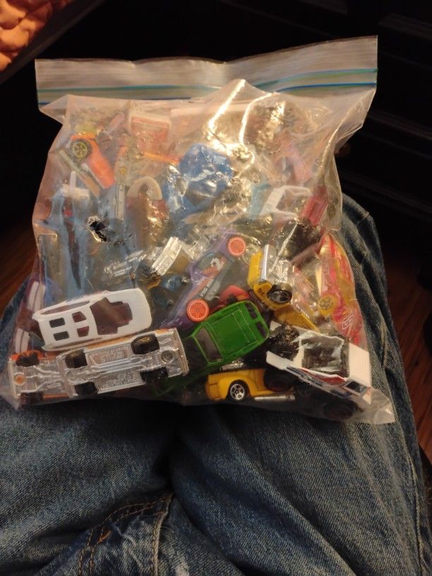 50 Hot Wheels