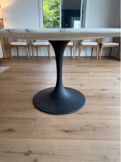 Oval Marble Dining Table — Tulip Pedestal Base