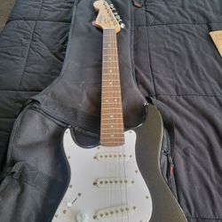 Fender Squire Bullet Stratocaster-Black-PICK UP ONLY-NO TRADES