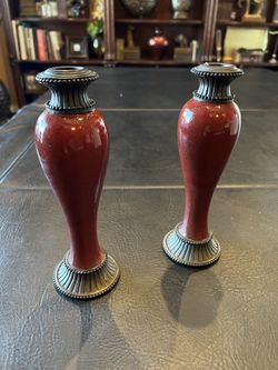 Set (2) PARTY LITE MOROCCAN SPICE IS THE COLOR OF THE CANDLESTICK HOLDERS 9 INCHES TALL WITH BRONZE METAL ACCENTS 