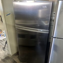 Whirlpool Apartment Size Top Freezer Refrigerator 18 Cu Ft 