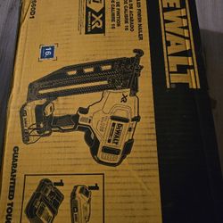 DEWALT
20V MAX XR 16-Gauge Cordless Angled Finish Nailer Kit..BRAND NEW PRECIO FIJO NO LESS Price FIRM FIRM 