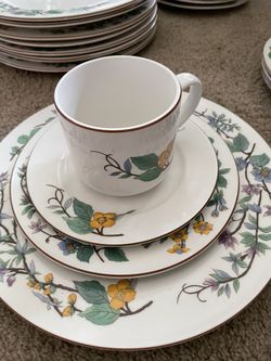 Plate Setting For 8