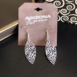 Elegant Leaf Earrings