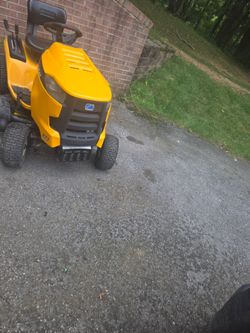 Cub cadet xt1 24hp 42 in deck