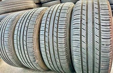 235 55 19 Michelin Tires Con 80% de Vida Las 4