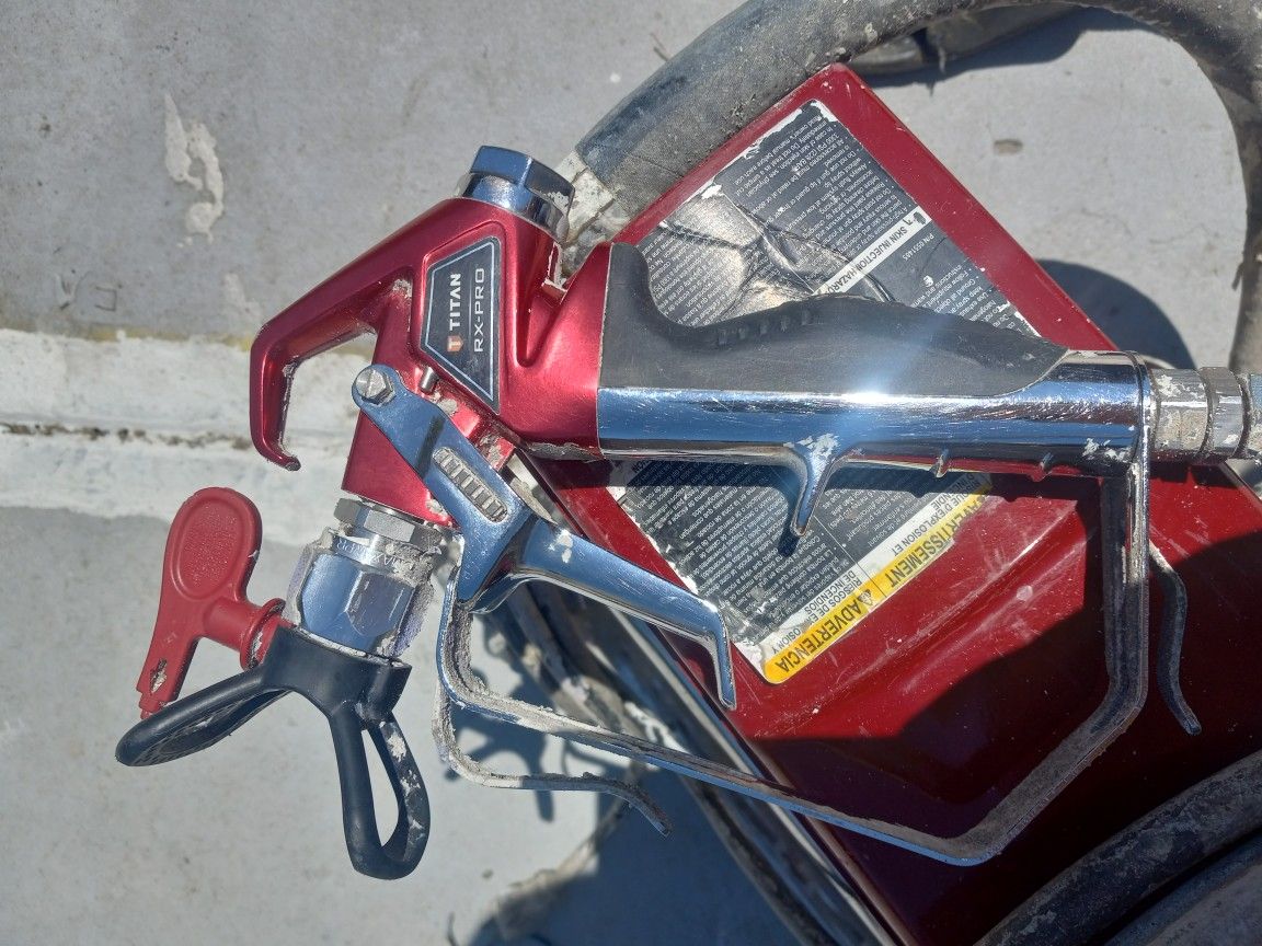 Titan Advantage 400 Paint Sprayer for Sale in Fresno, CA OfferUp
