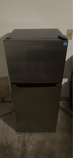 Danby Mini Fridge with Top Freezer