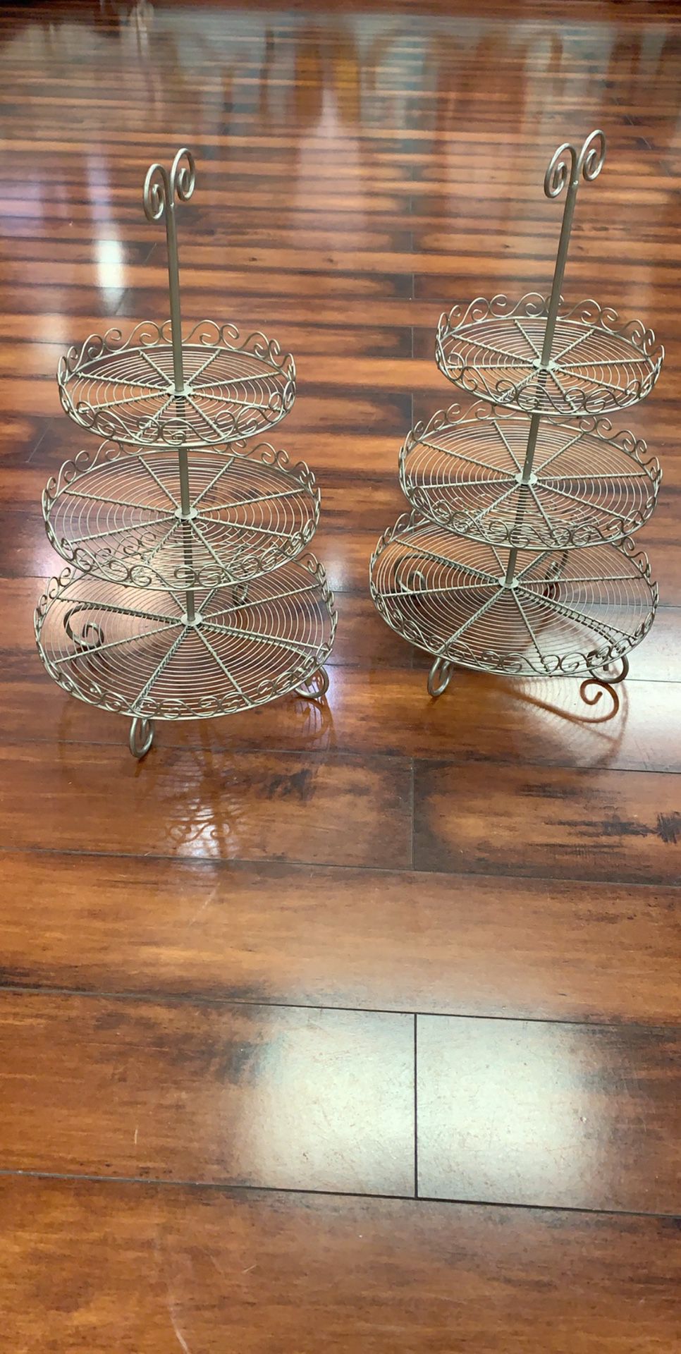 Set of two Silver cupcake stands iron