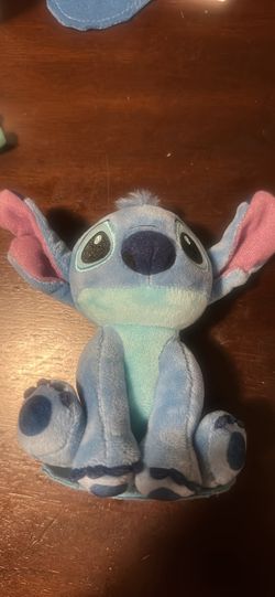Disney Stitch magnetic shoulder plush