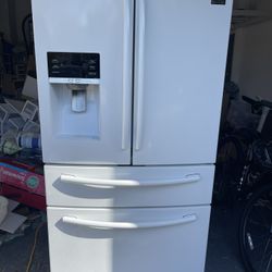 Samsung French Door Refrigerator - White - Very Good Condition - DELIVERY