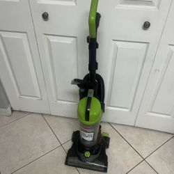 BISSELL PowerTrak Lightweight