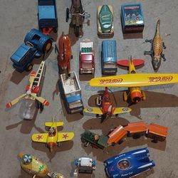 Vintage  Toys  Lot