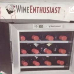 Wine enthusiast 12 bottle silent wine refrigerator