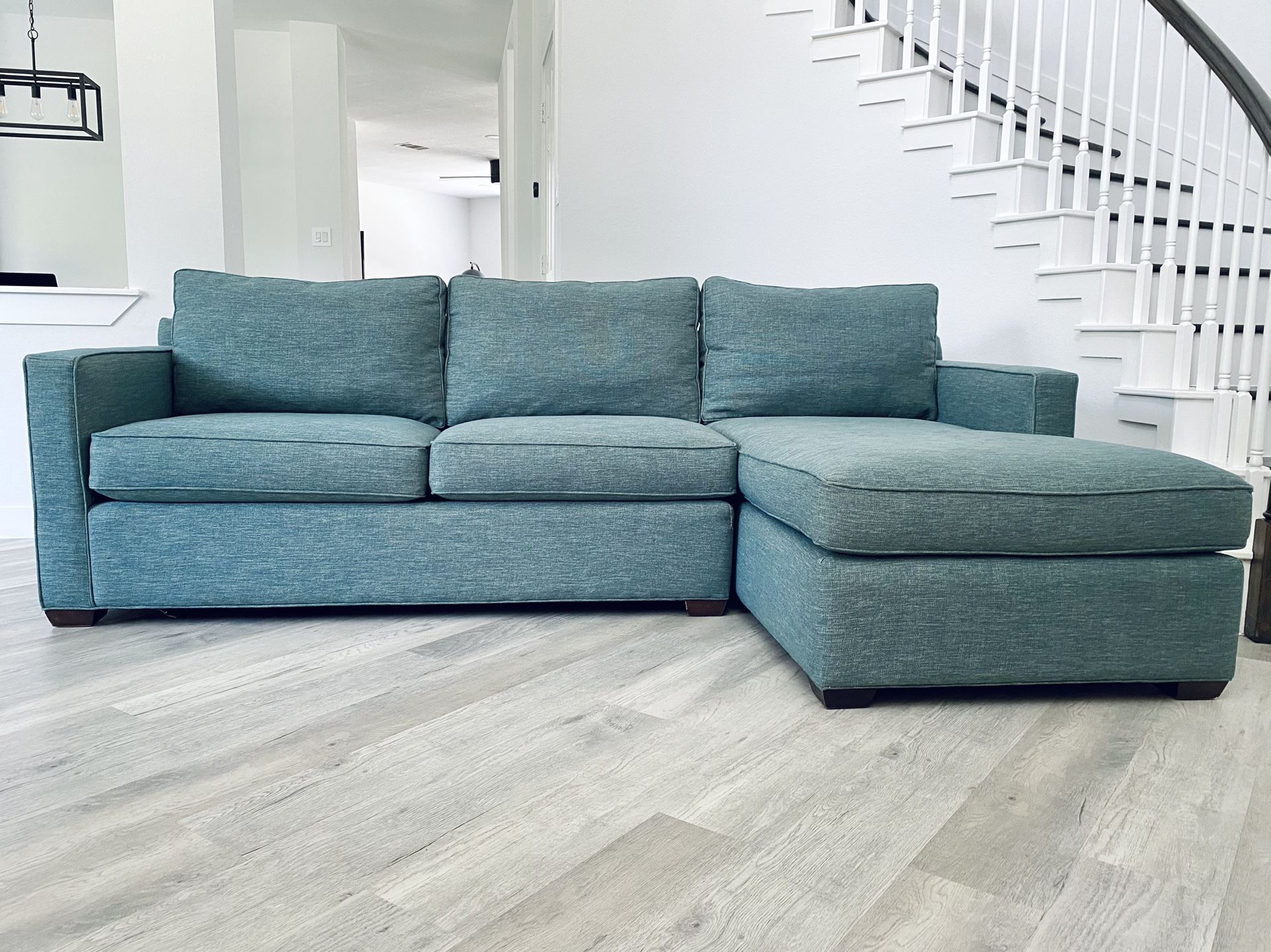 Crate Barrel Sectional 102” (FREE DELIVERY)