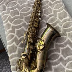 Vintage " American Artist "  Saxophone - Read Description 