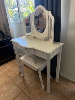 Small vanity
