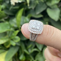 ROSE GOLD ENGAGEMENT RING