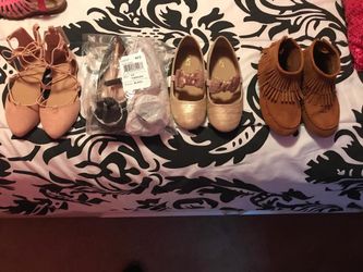 Zapatos de niña nuevos
