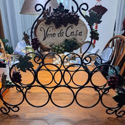 Must Go - Pretty Wine   Metal Rack