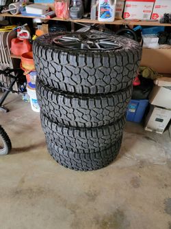 Toyota tundra limited wheels and tires